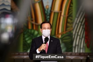 Governo agride seus próprios ministros, diz João Doria