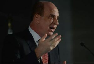 TCU deve suspender compra de aventais por quase R$1 bilhão, sem licitação