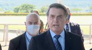 Bolsonaro prega respeito entre Poderes
