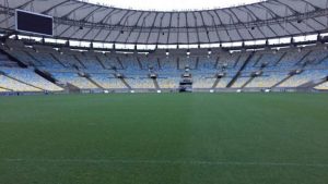 Projeto de lei pede volta do futebol no Rio com jogos no Maracanã