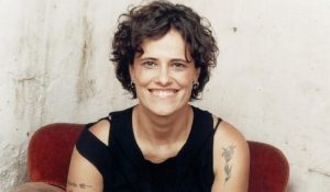 ‘Não fez diferença, a não ser nos agredir’, diz Zelia Duncan sobre Regina Duarte