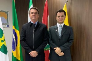 Bolsonaro visita cotado para ministério da Segurança Pública