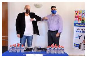 Bombeiros e policiais recebem doação de 30 mil máscaras da Brasal