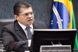 Valdetário pede exoneração do cargo de secretário de Estado-Chefe da Casa Civil do DF