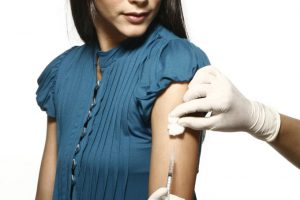 Vacina para a tuberculose pode evitar infecções e mortes pela Covid-19, diz pesquisa