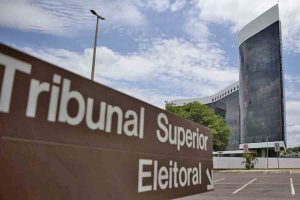 TSE: Defesa de Bolsonaro não quer inquérito de fake news em processos da chapa presidencial