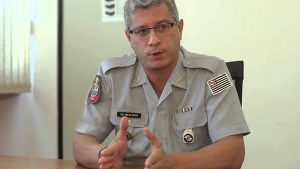 Coronel da PM diz que Bolsonaro é ‘falastrão’ e renuncia à entidade de Oficiais