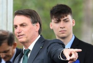 04 pode ser o próximo filho de Bolsonaro a entrar na política