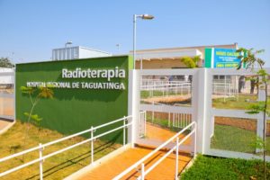 Centro de Radioterapia é inaugurado em Taguatinga