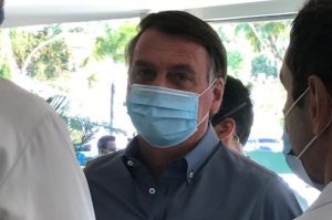 Vídeo: Bolsonaro visita ministro da Justiça em hospital de Brasília