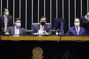 Câmara aprova liberação de R$ 10 bilhões para combate à pandemia