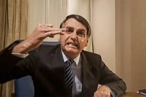 TV Globo ignora pegadinha de Bolsonaro, mas dá o troco