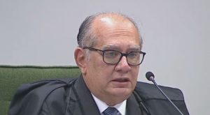 Gilmar chama de fake news post de Ernesto Araújo sobre decisão do STF