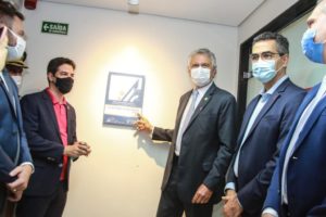Goiás tem o único hospital público do Brasil com acreditação de empresa internacional, destaca Caiado durante entrega de certificação europeia ao HGG