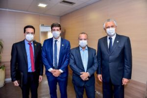 Governador busca, em Brasília, recursos para construção de residências e melhorias na malha viária do Estado