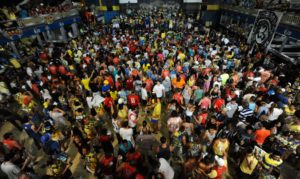Rio libera quadras de escolas de samba a partir de novembro
