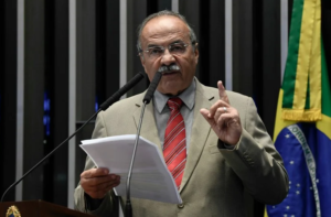 VÍDEO: “Não me condene previamente”, diz Chico Rodrigues
