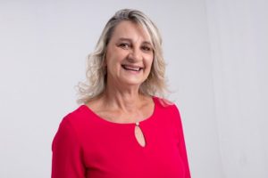 Dra. Zeli Fritsche encara a reeleição em Valparaíso com orgulho pelos avanços conquistados e quer mais