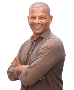 “Estamos trabalhando duro para mostrar ao povo de Alto Paraíso que podemos mudar muito com a juventude”, disse candidato Fábio Reges