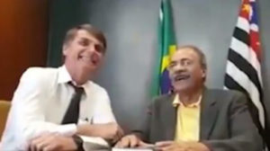Bolsonaro quer distância de aliado flagrado com dinheiro na cueca