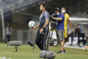 Ramon Menezes não é mais o técnico do Vasco