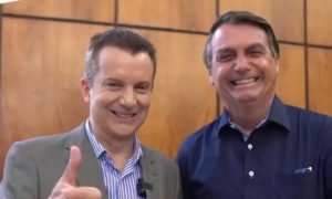 Russomanno mostra que tem apoio de Bolsonaro