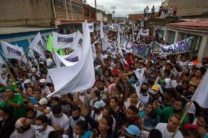Venezuela esquece controles contra a covid na campanha eleitoral