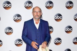 Richard Schiff, de ‘The good doctor’, está internado com covid-19