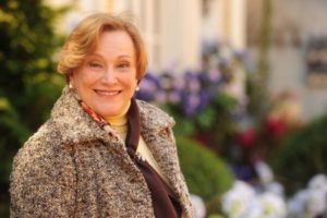 Aos 87 anos, atriz Nicette Bruno é internada em CTI por causa da covid-19