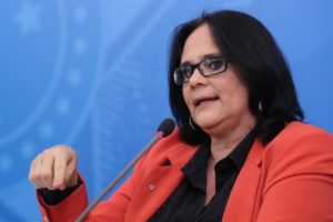 Ministério da Mulher repudia termo “estupro culposo” e diz que acompanha caso Mariana Ferrer