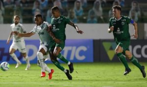 Goiás supera Palmeiras com gol no apagar das luzes