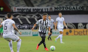Atlético-MG supera Botafogo e abre vantagem sobre Flamengo