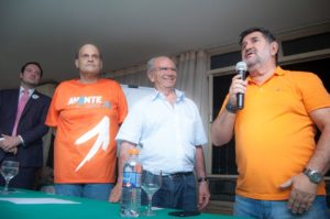 Paco Britto lamenta morte de Jofran Frejat