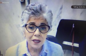 Secretária Dinah Andrade dá bolo em soroptmistas