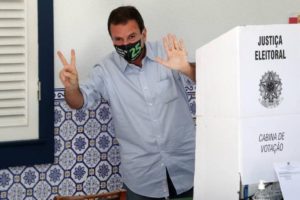 Paes é contra lockdown e diz ser medida desnecessária