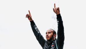 Hamilton é hepta e se iguala a Schumi em títulos