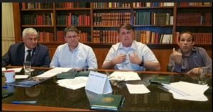 VÍDEO: Bolsonaro diz que não aceita ser emparedado pelo STF