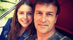 Filha de Tony Carreira morre aos 21 anos