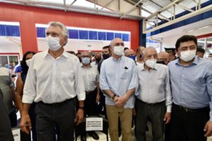 Governador participa de inauguração de Cmei em Goiânia ao lado de Iris e do ministro da Educação