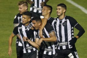 Botafogo-SP marca no fim, vence a Ponte Preta e esboça reação na Série B