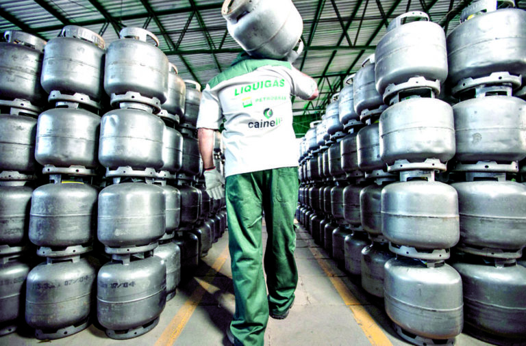 Gás de cozinha fica mais caro no DF