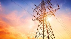 Conta de energia terá tarifa extra a partir desta terça com retomada do sistema de bandeiras da Aneel