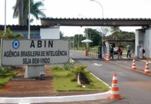 Abin se defende da acusação de produzir relatórios para defesa de Flávio Bolsonaro