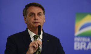 ‘A culpa é de quem? É tudo minha?’, pergunta Bolsonaro, sobre questões econômicas