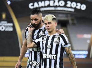 Após vice, Santos precisa reagir no Brasileirão por vaga