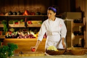 Após sair do ‘MasterChef’, Paola Carosella retoma canal no YouTube