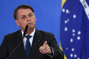 Bolsonaro recebe relatório da PEC que vai viabilizar novo auxílio