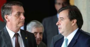 Manaus: Oposição irá protocolar pedido de impeachment de Bolsonaro