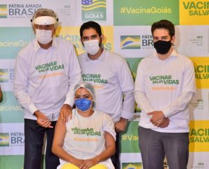 Caiado enaltece ciência e “tempo recorde” para vacinas serem liberadas