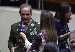 General Peternelli lança candidatura a presidente da Câmara